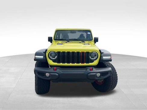 Used 2024 Jeep Wrangler Unlimited Rubicon AWD/4WD image 17