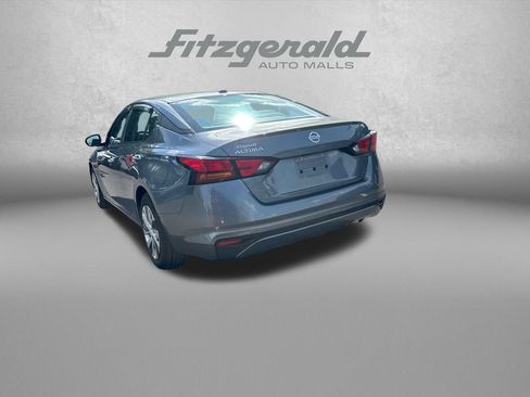 Used 2019 Nissan Altima 2.5 S FWD image 6