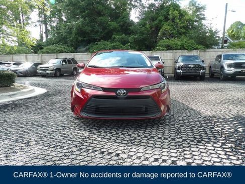 Used 2023 Toyota Corolla LE w/ LE Convenience Package FWD image 2