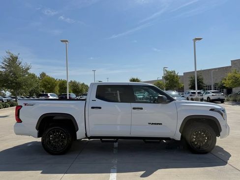 Used 2023 Toyota Tundra SR5 AWD/4WD image 5