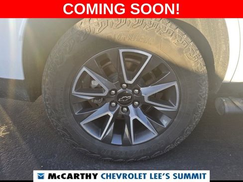 Used 2024 Chevrolet Tahoe Z71 w/ Luxury Package AWD/4WD image 5