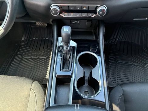 Certified 2023 Nissan Altima 2.5 SV FWD image 16