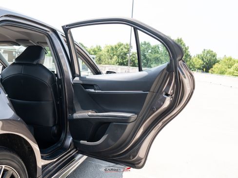 Used 2021 Toyota Camry SE FWD image 34