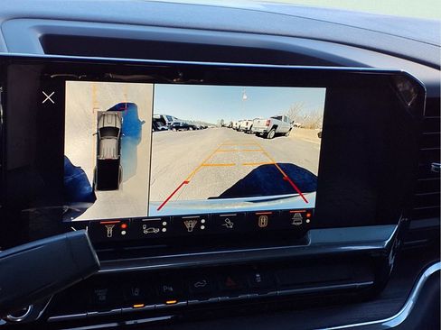 Used 2024 GMC Sierra 3500 SLT w/ SLT Premium Package image 25