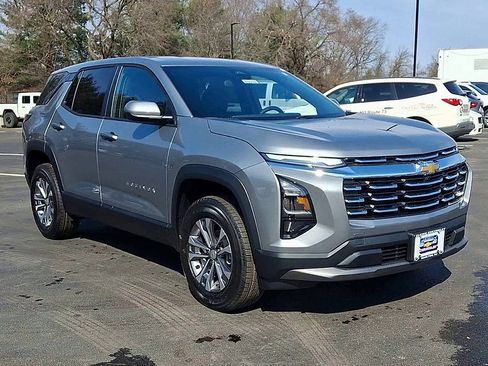 New 2026 Chevrolet Equinox LT w/ LPO, Floor Liner Package image 5