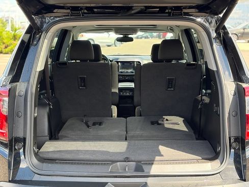 Used 2020 GMC Acadia AT4 w/ Trailering Package AWD/4WD image 11