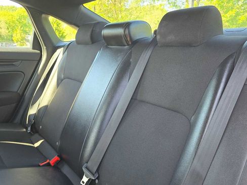 Used 2024 Honda Civic Sport image 17