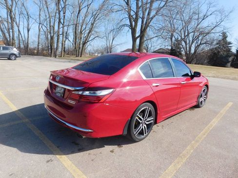 Used 2017 Honda Accord Sport Special Edition image 7