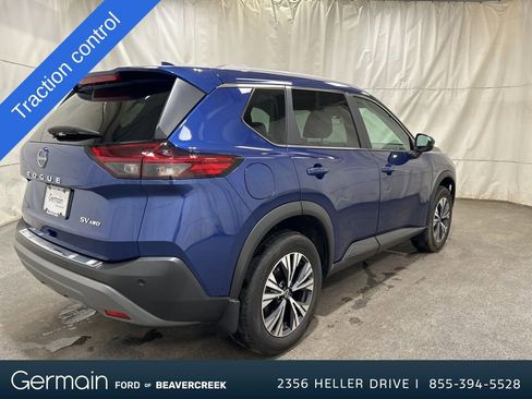 Used 2023 Nissan Rogue SV w/ SV Premium Package image 3