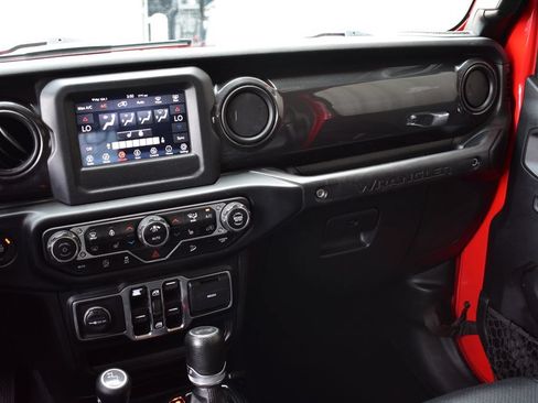 Used 2021 Jeep Wrangler Unlimited Sport AWD/4WD image 24