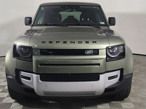 Used 2024 Land Rover Defender 110 S image 3