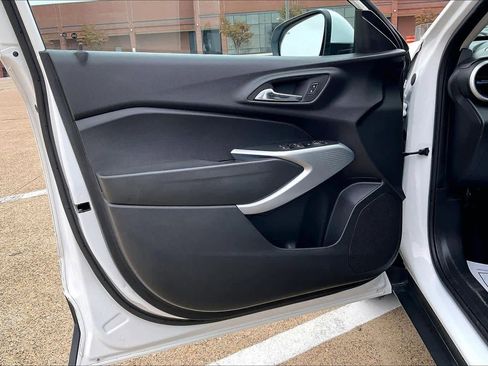 Used 2024 Chevrolet Trax LS w/ LS Convenience Package image 26