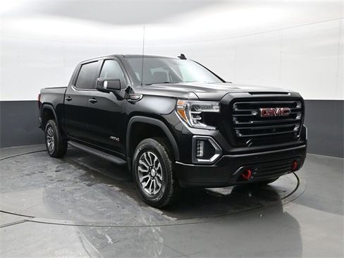 Used 2022 GMC Sierra 1500 AT4 w/ AT4 Premium Package image 3