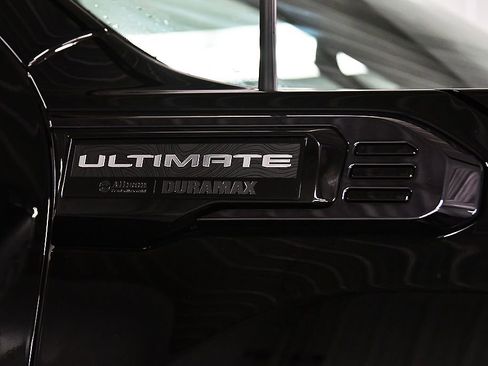 Used 2024 GMC Sierra 3500 Denali Ultimate AWD/4WD image 10