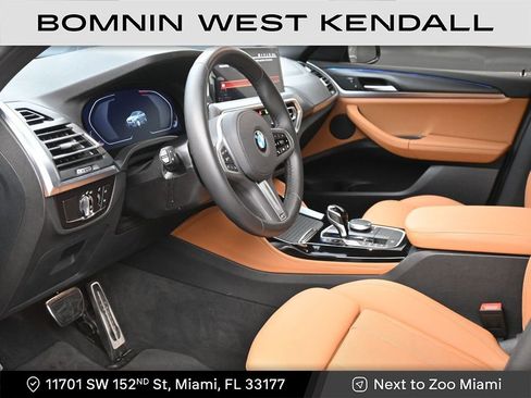 Used 2025 BMW X4 xDrive30i image 10