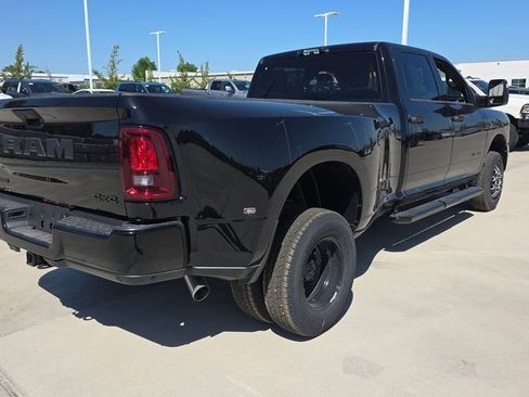 New 2026 RAM 3500 Big Horn AWD/4WD image 9