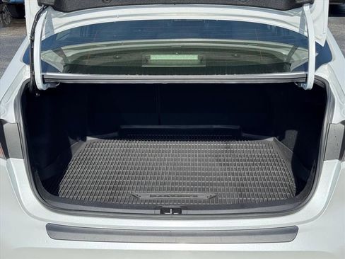 Certified 2025 Toyota Corolla SE w/ SE Premium Package image 17