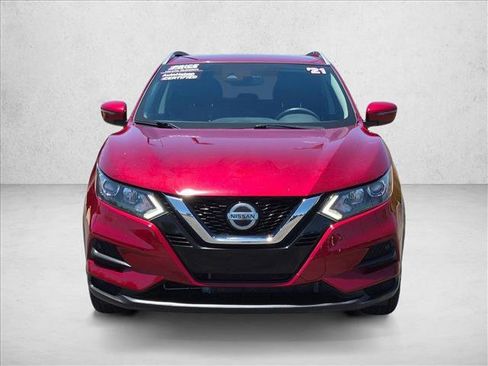 Used 2020 Nissan Rogue Sport SV FWD image 2