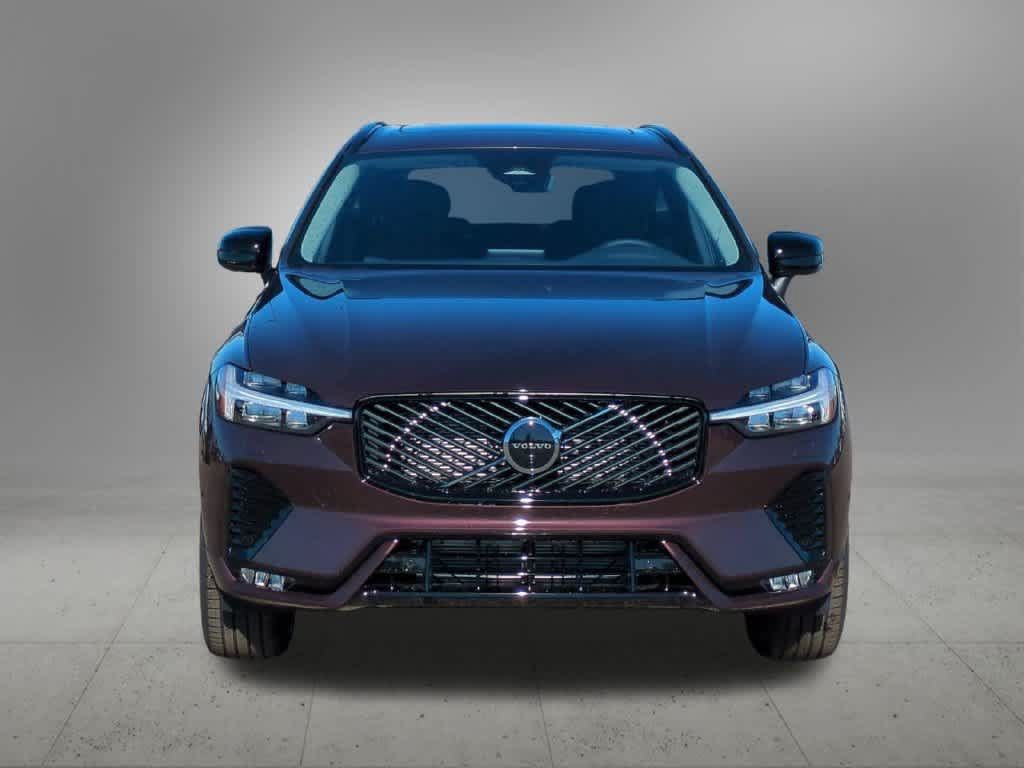 Used 2026 Volvo XC60 B5 Plus w/ Protection Package Premier AWD/4WD image 9