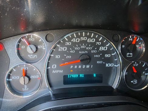 Certified 2025 Chevrolet Express 3500 LS RWD image 17