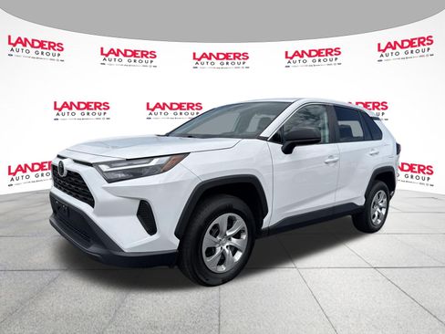 Used 2023 Toyota RAV4 LE AWD/4WD image 7