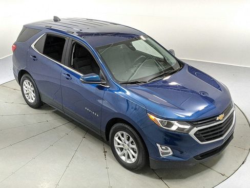 Used 2019 Chevrolet Equinox LT w/ Driver Convenience Package FWD image 23