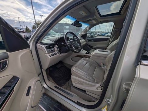 Used 2015 GMC Yukon Denali w/ Premium Package AWD/4WD image 7
