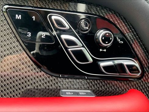 Used 2021 Land Rover Range Rover SV Autobiography Dynamic image 35