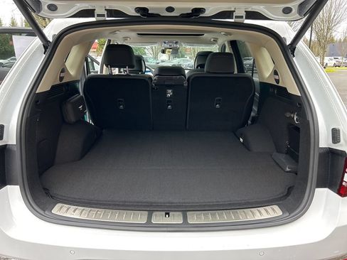 Certified 2025 Genesis GV80 2.5T Advanced AWD/4WD image 11