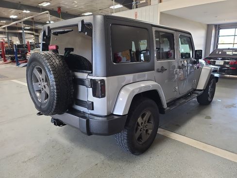 Used 2016 Jeep Wrangler Unlimited Sport image 7