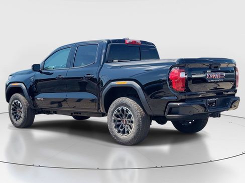 New 2026 GMC Canyon AT4 w/ AT4 Premium Package AWD/4WD image 3