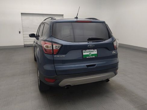 Used 2018 Ford Escape SE FWD image 6