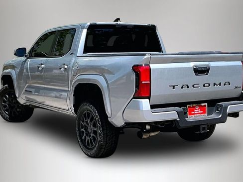 Used 2026 Toyota Tacoma SR5 image 4