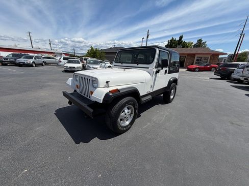 Used 1995 Jeep Wrangler Rio Grande AWD/4WD image 6
