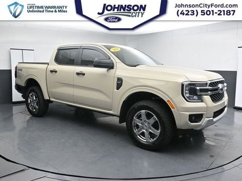 Used 2025 Ford Ranger XLT w/ Chrome Accent Package AWD/4WD image 3