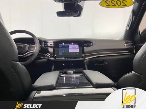 Used 2022 Jeep Wagoneer Series I w/ Premium Group I AWD/4WD image 25