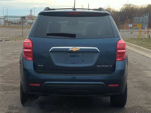 Used 2016 Chevrolet Equinox LT w/ Convenience Package image 4