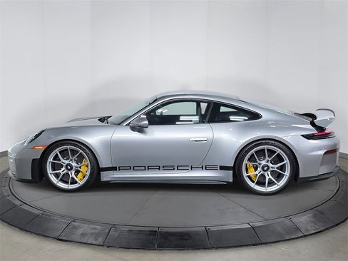 Certified 2025 Porsche 911 GT3 image 2
