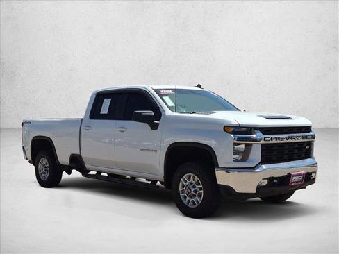 Used 2022 Chevrolet Silverado 2500 LT w/ Convenience Package AWD/4WD image 3