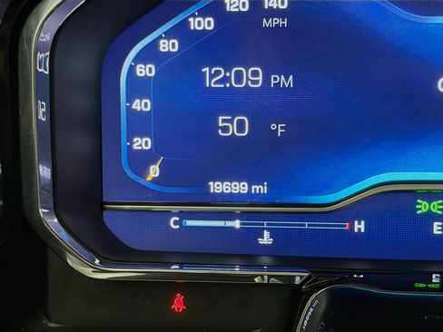 Used 2025 Chevrolet Silverado 3500 LT w/ Convenience Package image 8