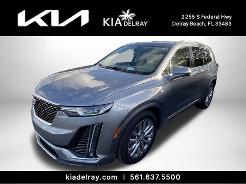 Used 2021 Cadillac XT6 Premium Luxury image 9