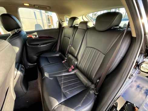 Used 2015 INFINITI QX50 Journey w/ Premium Package image 25