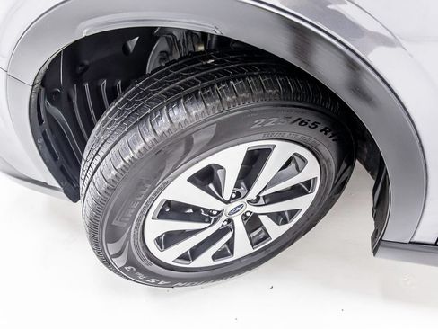 Used 2022 Subaru Outback Premium AWD/4WD image 11