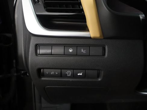 Used 2023 Nissan Rogue Platinum w/ Platinum Premium Package AWD/4WD image 43