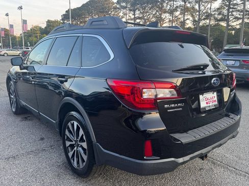 Used 2016 Subaru Outback 2.5i Limited AWD/4WD image 6