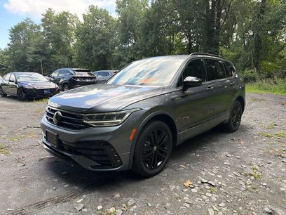 Used 2022 Volkswagen Tiguan SE R-Line