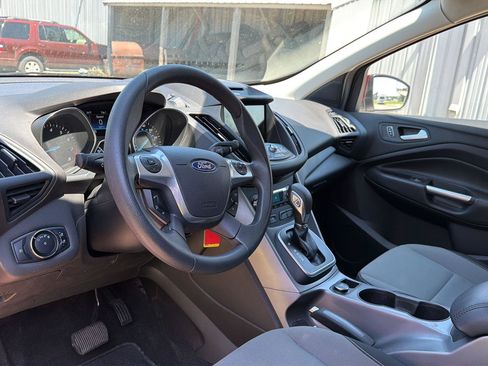 Used 2014 Ford Escape SE w/ Equipment Group 201A FWD image 6