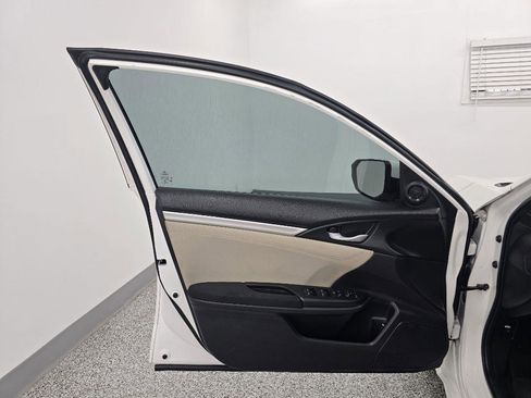 Used 2017 Honda Civic EX image 27