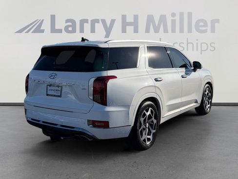 Used 2022 Hyundai Palisade Calligraphy image 5