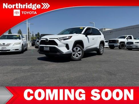 Used 2024 Toyota RAV4 LE image 3